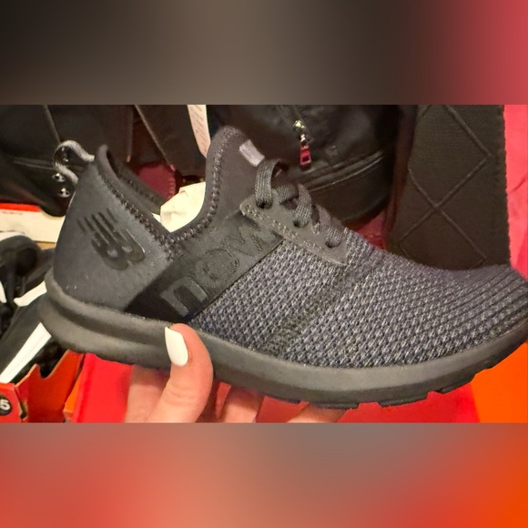 New Balance Shoes - New Balance Black WXNRGSK Sneakers
